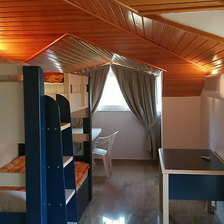 Muzuri Kargicak (Alanya)